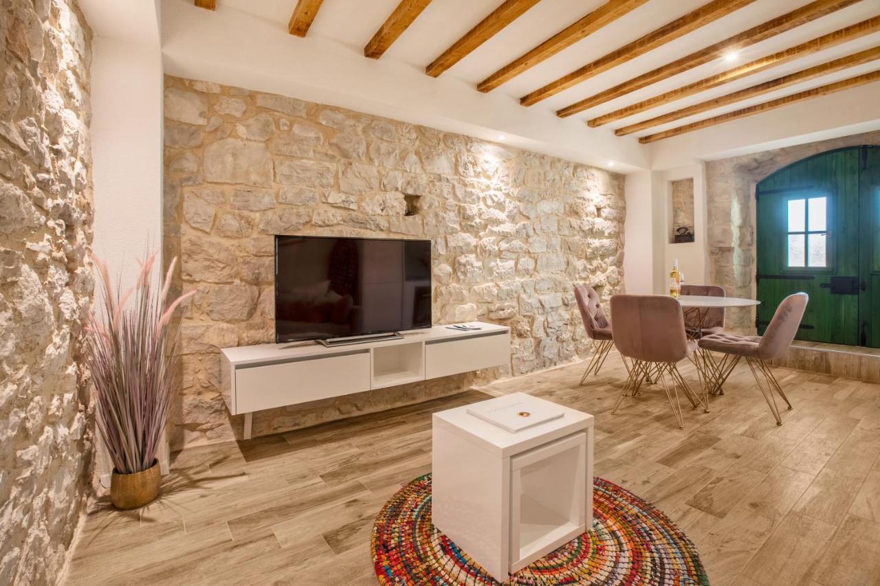 Old Stone House Gp Villa Podstrana Exterior photo